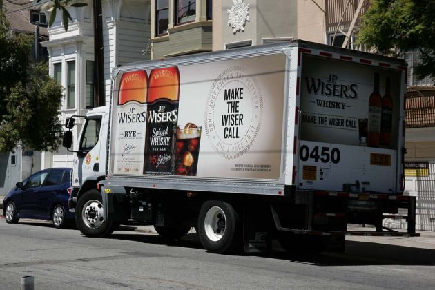 US-Delivery-Trucks - Ausliefer-Fahrzeuge in den Vereinigten Staaten
