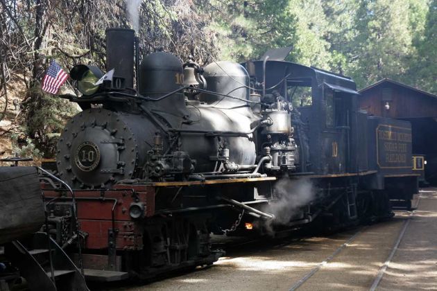 Shay Schmalspur-Dampflok No. 10 - Yosemite Mountain Sugar Pine Railroad