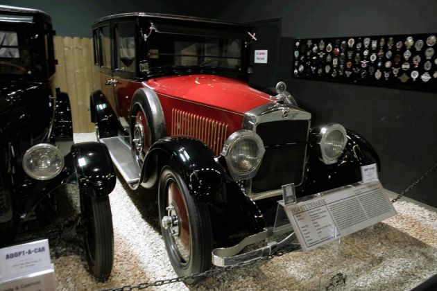 The Harrah Collection - Studebaker Oldtimer, EK Big-Six Sedan - Baujahr 1924