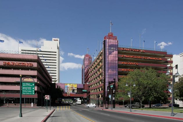 Downtown Reno, Nevada - City Plaza am Truckee River