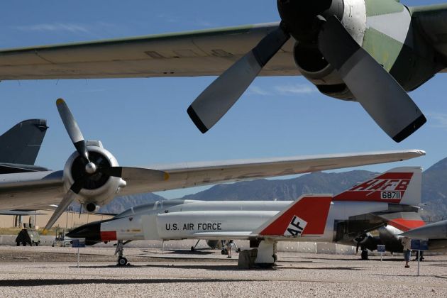 Hill Aerospace Museum an der Hill Air Force Base bei Ogden, Utah - auf dem Aussengelände