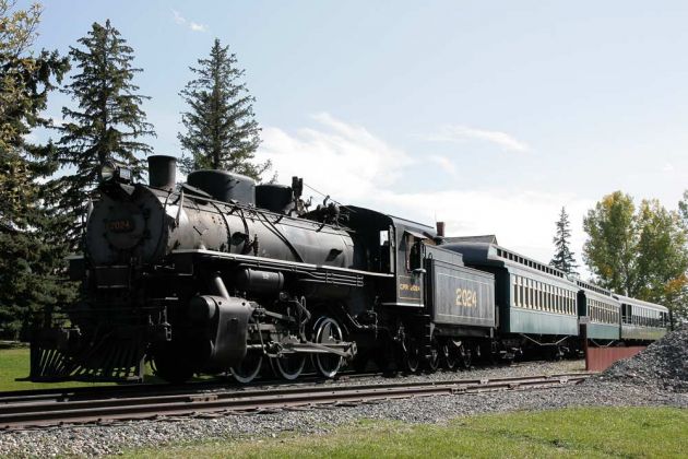 Heritage Park Railway, Calgary - Dampfzug mit Dampflok CPR 2024