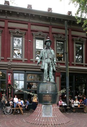 Gassy Jack Statue, Maple Tree Square - Gastown, Vancouver