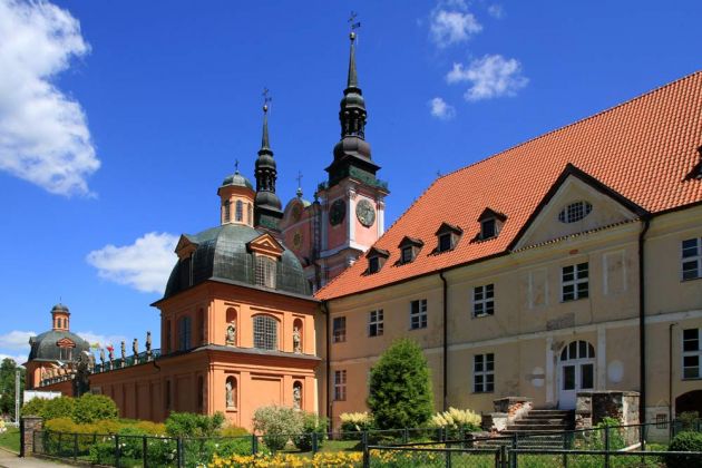 Święta Lipka - Heiligelinde, die Wallfahrtskirche und das Kloster-Gebäude