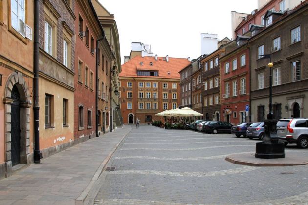 Szeroki Dunaj, Stare Miasto, Warszawa - Platz in der Altstadt von Warschau