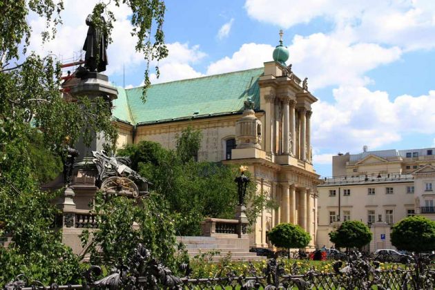 Warschau, der Königsweg - Mickiewicz-Statue und Karmeliter-Kirche