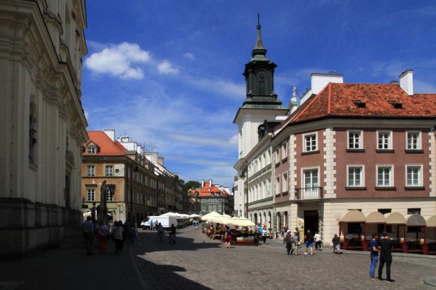 Warszawa, Nowe Miasto - die Hauptstrasse der Warschauer Neustadt, die Ulica Freta