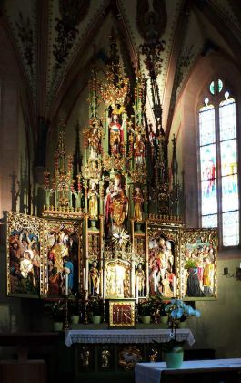 Kaltern-Altenburg - Altar der Kirche St. Vigil