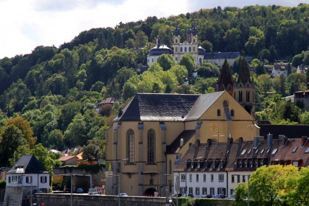 Würzburg - Mainufer mit Pfarrei St. Burkard und Wallfahrtskirche Käpppele