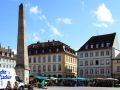 Würzburg - der Marktplatz mit Obeliskbrunnen
