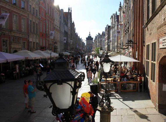 Ulica Długa, mit Langgasser Tor, auch Goldenes Tor, und Stockturm - Danzig, Gdańsk
