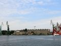 Die berühmte Leninwerft, heute Werft Danzig AG, westlich des Weichsel-Mündungsarms Martwa Wisła auf der Insel Ostrów