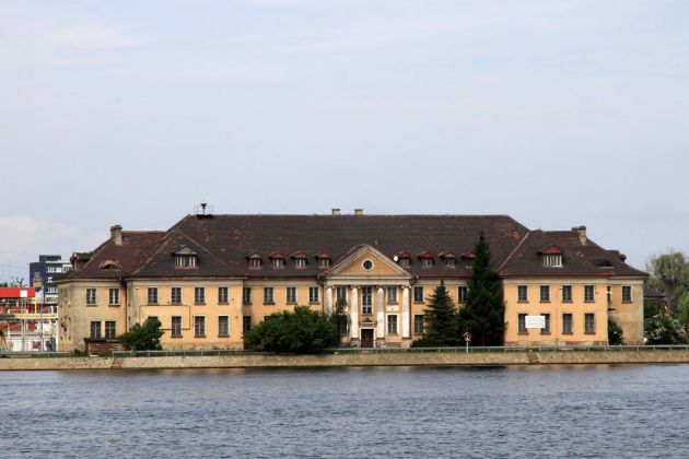 Dampferfahrt zur Westerplatte in Danzig - das historische polnische Postamt Zwei