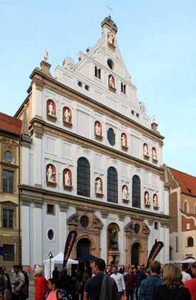 München - Neuhauser Strasse, St. Michaels-Kirche