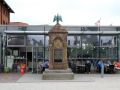 Das Deutsche Marinemuseum - Ehrenmal vor dem Museums-Bistro