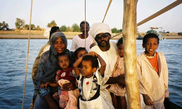 Sudan-Rundreise - kleine Fähre über den Nil in Atbara