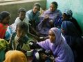 Sudan-Rundreise - Abri, Mütter auf der Kinderstation des Krankenhauses