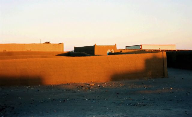 Sudan-Rundreise - Dorf im Abendlicht zwischen Delgo und Dongola