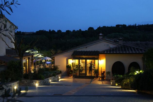 San Gimignano, Toskana - Hotel Sovestro zur Blauen Stunde