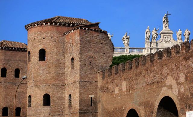 Porta Asinaria und San Giovanni in Laterano - Städtereise Rom