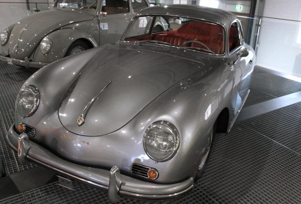 Porsche 356 A 1600 Coupe - Baujahr 1957 - Autobau Erlebniswelt am Bodensee, Romanshorn, Schweiz Porsche 356 A 1600 Coupe - Baujahr 1957 - Autobau Erlebniswelt am Bodensee, Romanshorn, Schweiz