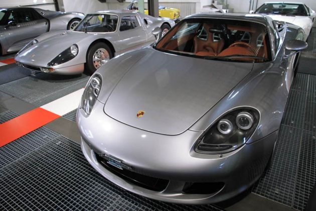 Porsche Carrera GT - Baujahr 2005 - Autobau Erlebniswelt am Bodensee, Romanshorn, Schweiz Porsche Carrera GT - Baujahr 2005 - Autobau Erlebniswelt am Bodensee, Romanshorn, Schweiz