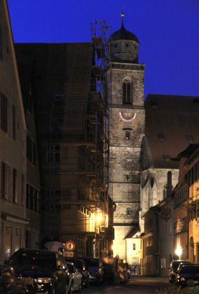 Dinkelsbühl - das Münster St. Georg zur Blauen Stunde