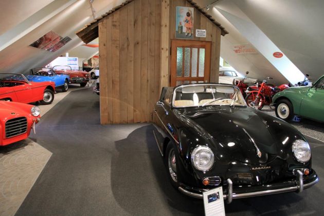 Auto & Traktor Museum Bodensee - Oldtimer im Obergeschoss