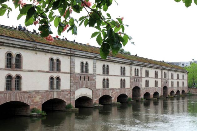 Strasbourg - das Schleusenwehr Barrage Vauban