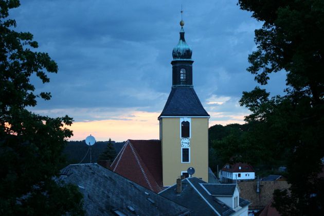 Hohnstein, Sächsische Schweiz - die Stadtkirche zur Blauen Stunde