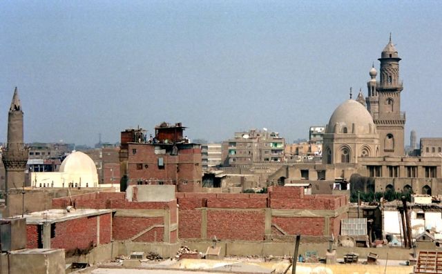 Üer den Dächern von Kairo