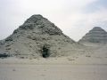 Sakkara - die Pyramide des Userkaf und die Stufen-Pyramide des Djoser 