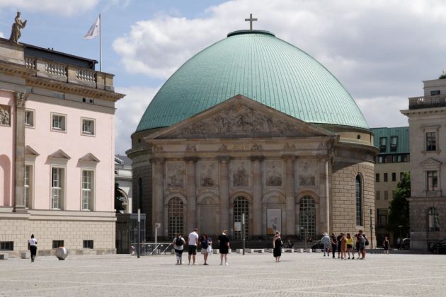 Die St. Hedwigs-Kathedrale am Bebel-Platz, Berlin