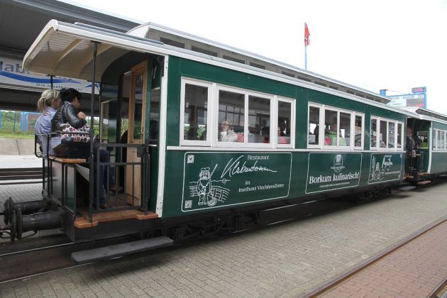Borkumer Kleinbahn - der Nostalgiezug mit historischer Wagen-Garnitur