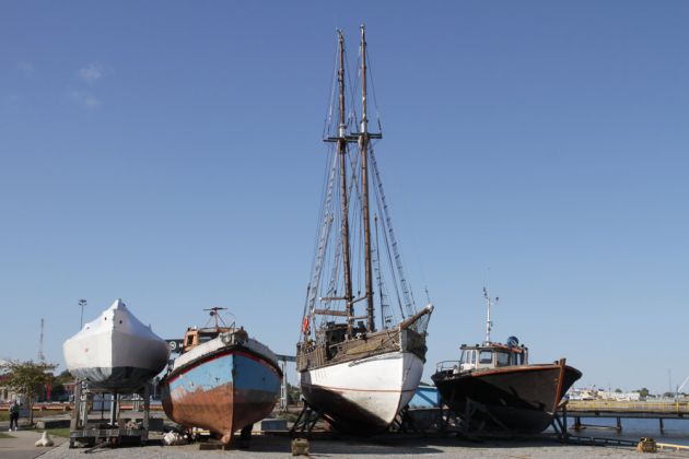 Museumsschiffe im Lennusadam Seaplane Harbor - Estonian Maritime Museum, Tallinn