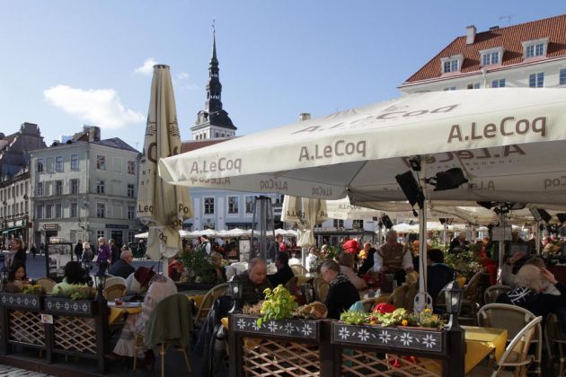 Tallinn, untere Altstadt - der Rathausmarkt 