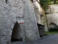 Aufgang entlang der Stadtmauer auf den Domberg von Tallinn