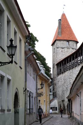Munkadetagune Torn,  der Turm hinter den Mönchen - Munkadet, Tallinn
