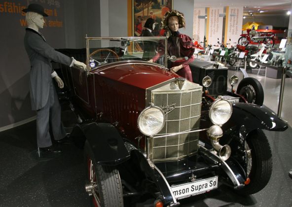 Fahrzeugmuseum Suhl - SIMSON-SUPRA, Oldtimer-Automobile
