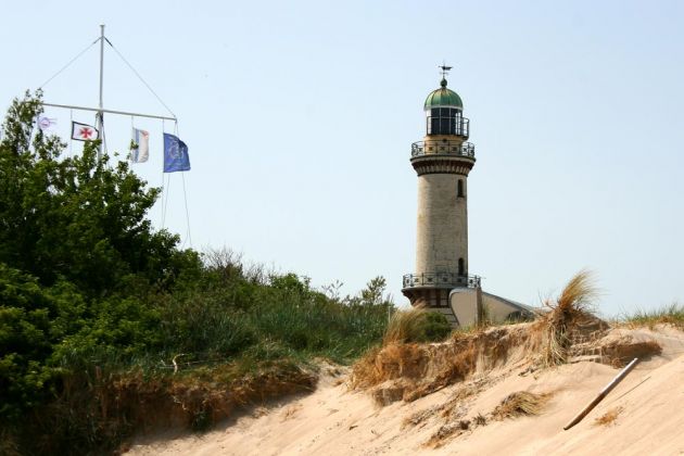 Der Warnemünder Leuchtturm von 1898, Höhe 37 Meter - Ostseebad Warnemünde, Mecklenburg-Vorpommern