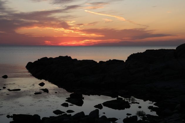 Morgens ist die Welt noch in Ordnung... kurz vor Sonnenaufgang nahe des Hafens von Sandvig