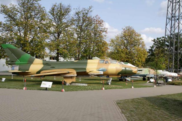 Suchoi Su-22 UM 3 K - MIG 21 MF -MIG 23 ML - Luftfahrttechnisches Museum Rechlin 