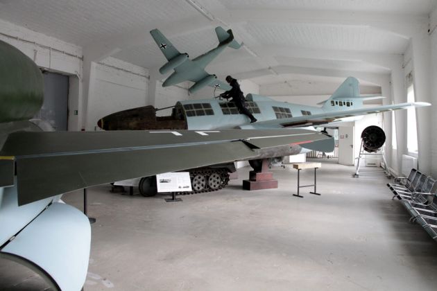 Messerschmitt Me 262, Versuchsmuster V 9 mit Rennkabine - originalgetreuer Wiederaufbau mit Originalteilen - Luftfahrttechnisches Museum Rechlin
