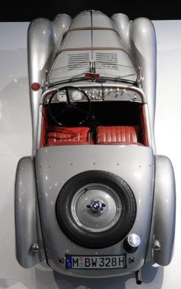 BMW 328 Roadster Baujahre 1937 bis 1940 - BMW Museum München