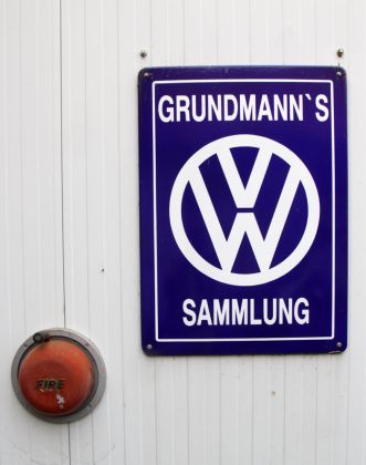 Grundmann's Volkswagen-Sammlung in Hessisch Oldendorf, vom KdF-Wagen bis zum 73er VW-Käfer.