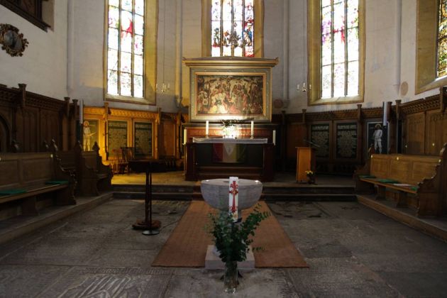 Bad Langensalza - Innenansicht der Marktkirche St. Bonifacius, der Altarraum Bad Langensalza - Innenansicht der Marktkirche St. Bonifacius, der Altarraum