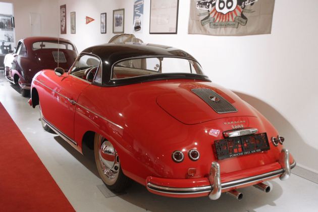 Porsche Speedster mit Hardtop, Baujahr 1955 - Grundmann's Porsche-Halle, Hessisch Oldendorf Porsche Speedster mit Hardtop, Baujahr 1955 - Grundmann's Porsche-Halle, Hessisch Oldendorf