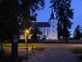 Schlossinsel Mirow - die Johanniterkirche zur Blauen Stunde