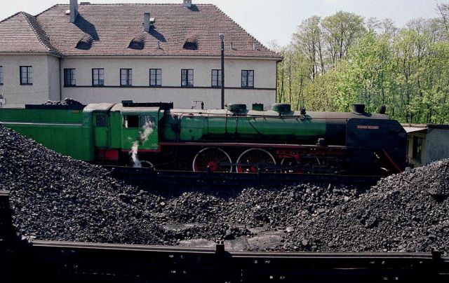 Die Schnellzug-Dampflokomotive 'Die schöne Helena' der Baureihe Pm 36 - Bahnbetriebswerk Wolsztyn