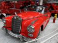 Mercedes-Benz 300 D, Baujahr 1958 - Feuerwehr-Einsatzfahrzeug, ausgestellt im Technik-Museum Speyer